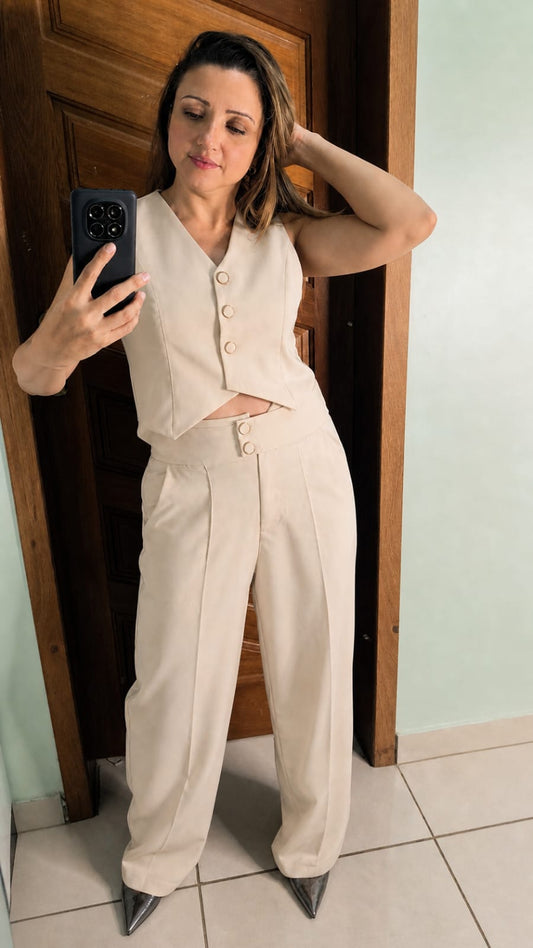 Conjunto de Alfaiataria Feminino Bege | Dona Mon